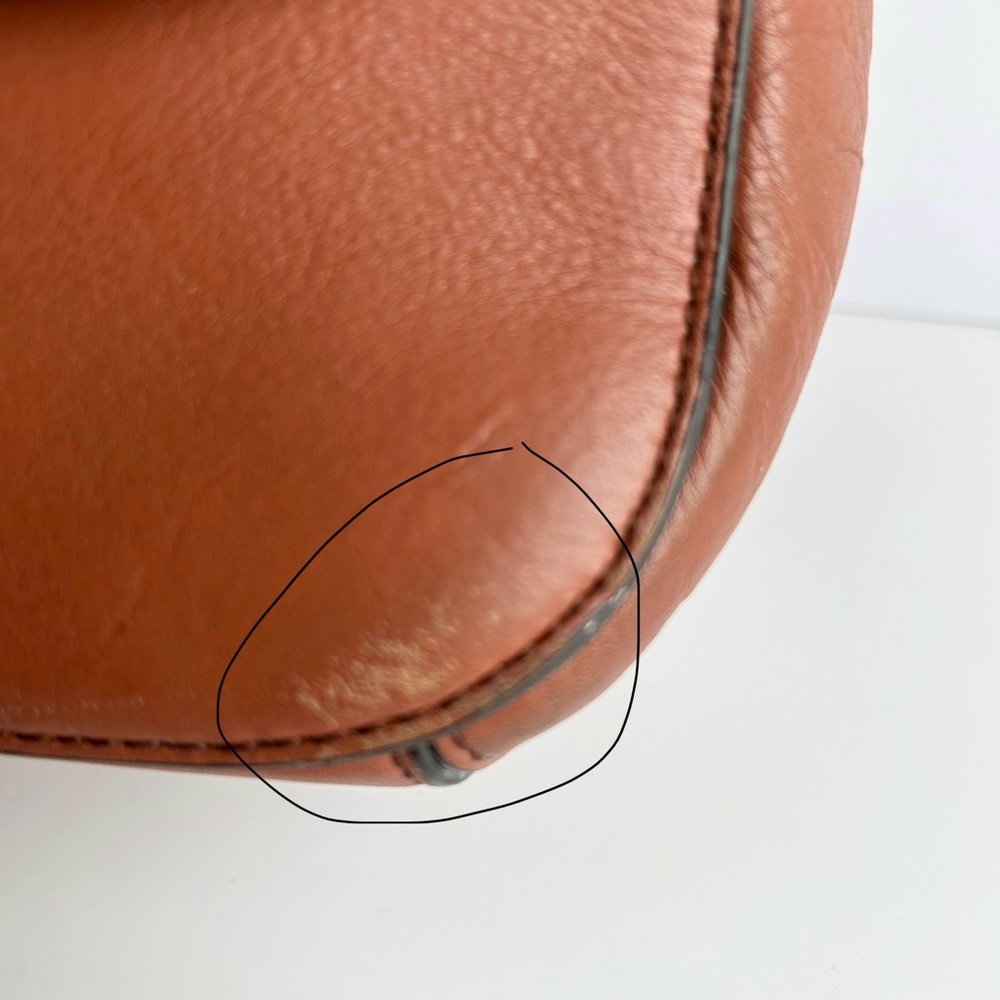 Vintage Cole Haan leather crossbody/shoulder in Cognac - Picture 9 of 12
